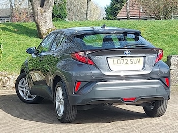 Used Toyota C-HR 2023 for sale - 78133328: Photo