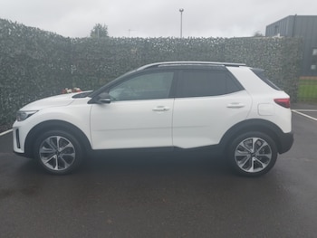 Used Kia Stonic 2020 for sale - 76446351: Photo