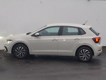 Used Volkswagen Polo 2023 for sale - 76492546: Photo