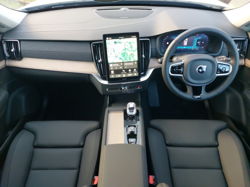 Used Volvo XC90 2025 for sale - 77010874: Photo 2