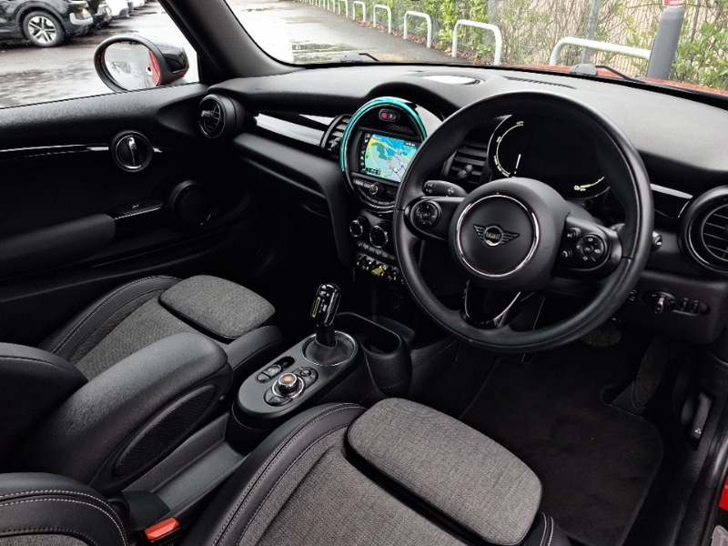 Used MINI Hatch 2021 for sale - 77762165: Photo 2