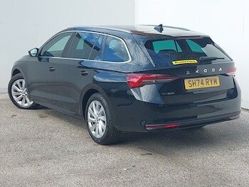 Used Skoda Octavia 2024 for sale - 77645222: Photo