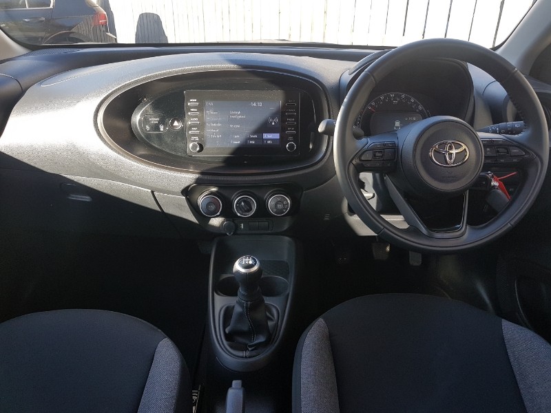 Used Toyota Aygo X 2023 for sale - 76383495: Photo 2