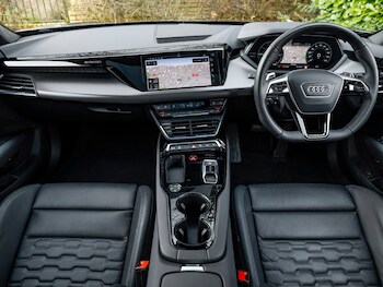 Used Audi e-tron GT 2023 for sale - 78290601: Photo