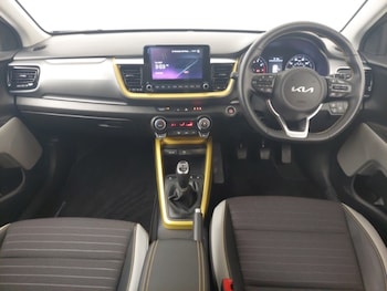 Used Kia Stonic 2023 for sale - 75686457: Photo