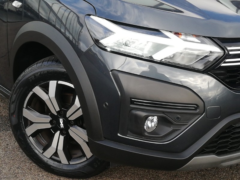 Used Dacia Sandero Stepway 2023 for sale - 77652651: Photo 9