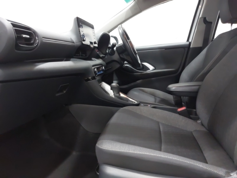 Used Toyota Yaris 2021 for sale - 76392793: Photo 5