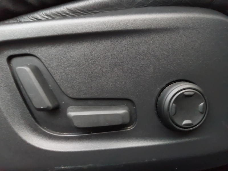 Used Volvo XC40 2023 for sale - 77142828: Photo 12