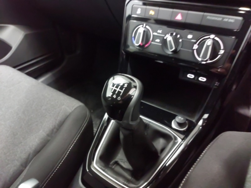 Used Volkswagen T-Cross 2024 for sale - 77361144: Photo 12