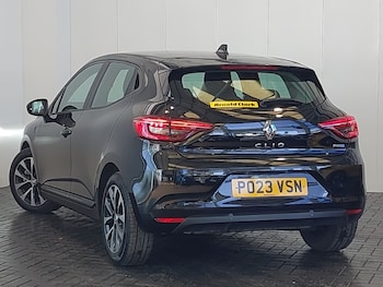 Used Renault Clio 2023 for sale - 78133127: Photo