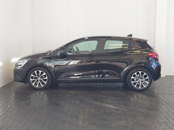 Used Renault Clio 2023 for sale - 78133127: Photo