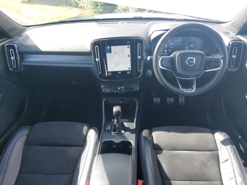 Used Volvo XC40 2021 for sale - 77338935: Photo 2