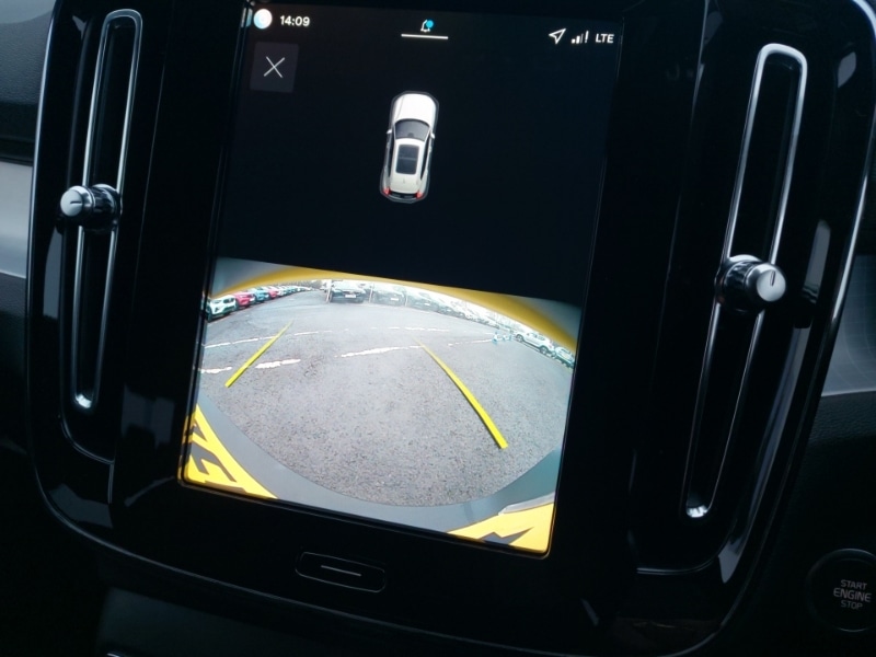 Used Volvo XC40 2025 for sale - 77874959: Photo 11