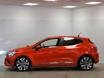 Used Renault Clio 2021 for sale - 78563944: Photo