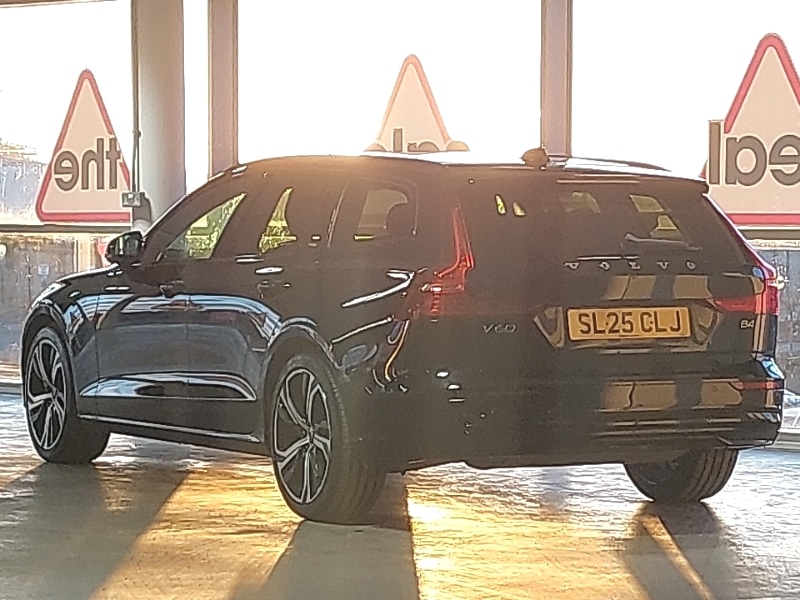 Used Volvo V60 2025 for sale - 77876048: Photo 3