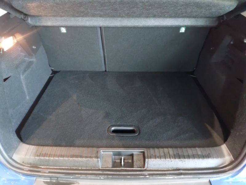 Used Renault Captur 2022 for sale - 76749680: Photo 8