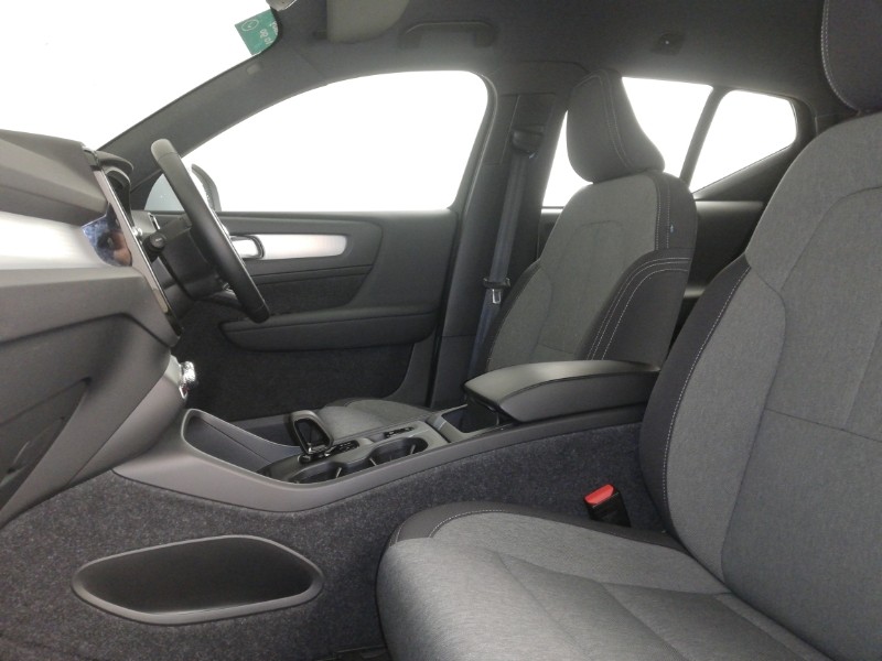 Used Volvo XC40 2024 for sale - 77253109: Photo 5