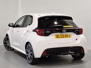 Used Toyota Yaris 2022 for sale - 76915896: Photo