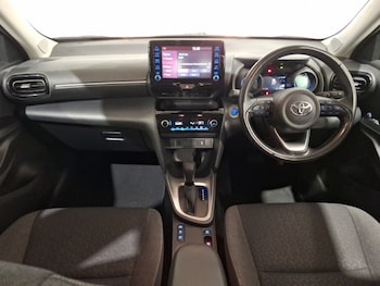 Used Toyota Yaris Cross 2022 for sale - 77987134: Photo