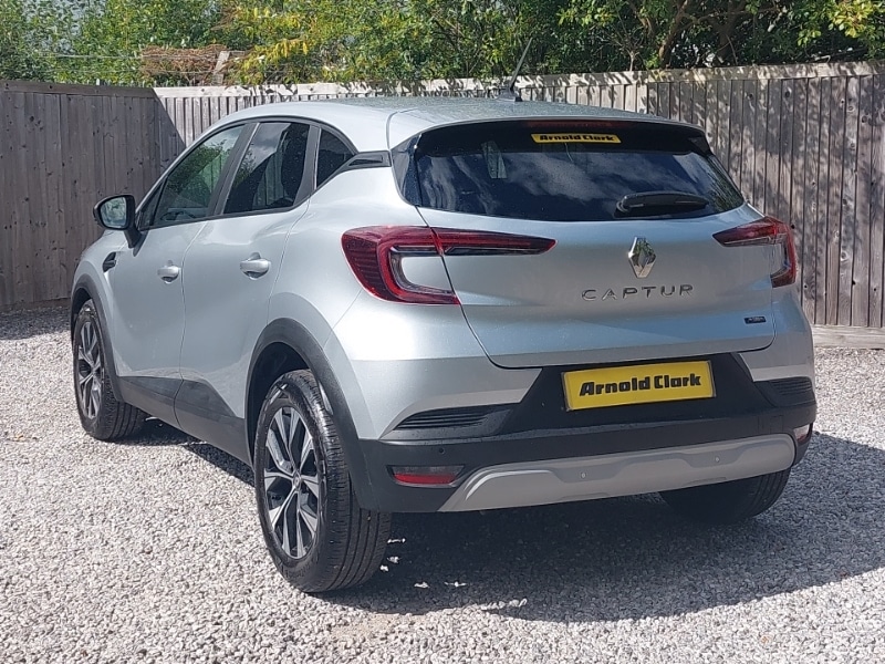 Used Renault Captur 2023 for sale - 76160156: Photo 3