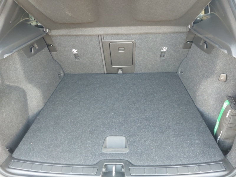Used Volvo XC40 2022 for sale - 76369850: Photo 8