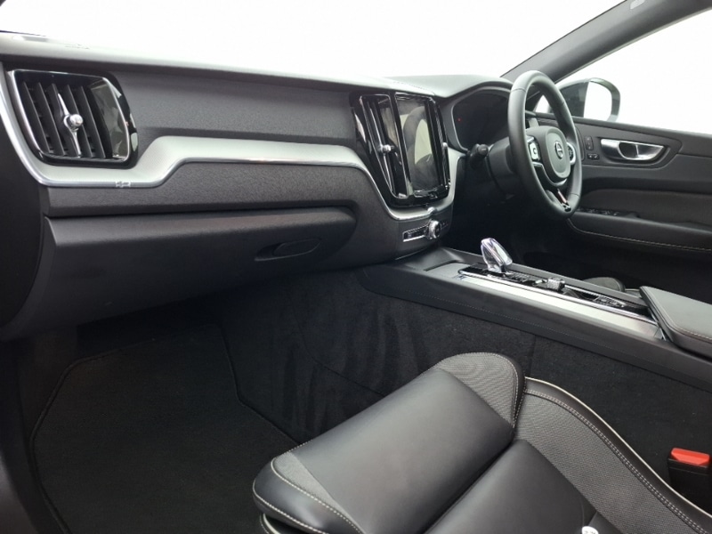 Used Volvo XC60 2024 for sale - 77169825: Photo 5