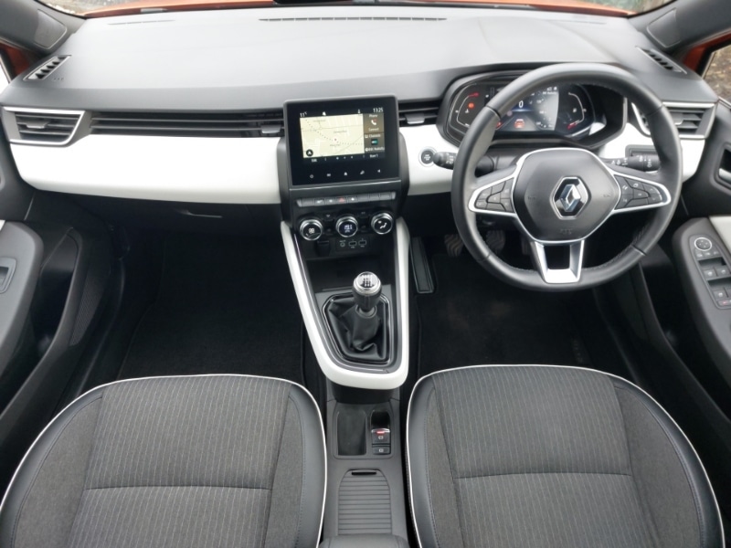 Used Renault Clio 2022 for sale - 76778817: Photo 2