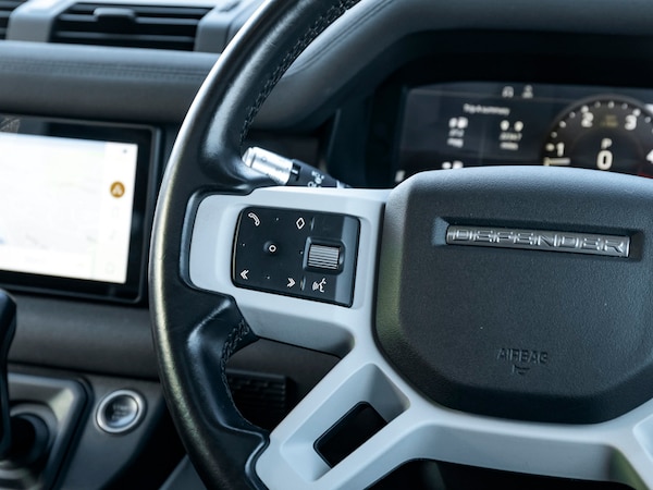Used Land Rover Defender 2020 for sale - 76288777: Photo 11