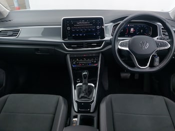 Used Volkswagen T-Roc 2023 for sale - 78643052: Photo