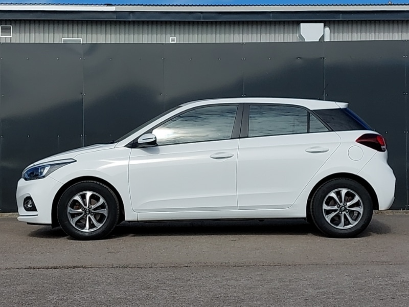 Used Hyundai i20 2020 for sale - 76145107: Photo 4