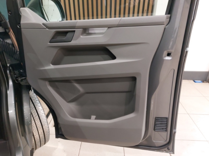 Used Volkswagen Transporter Shuttle 2024 for sale - 78066526: Photo 10