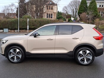 Used Volvo XC40 2025 for sale - 77206300: Photo