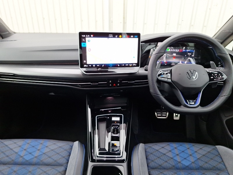 Used Volkswagen Golf 2025 for sale - 77987194: Photo 2