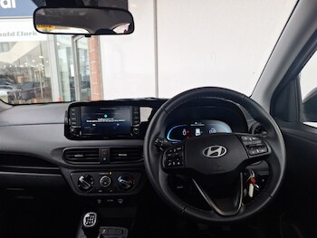 Used Hyundai i10 2025 for sale - 77923063: Photo