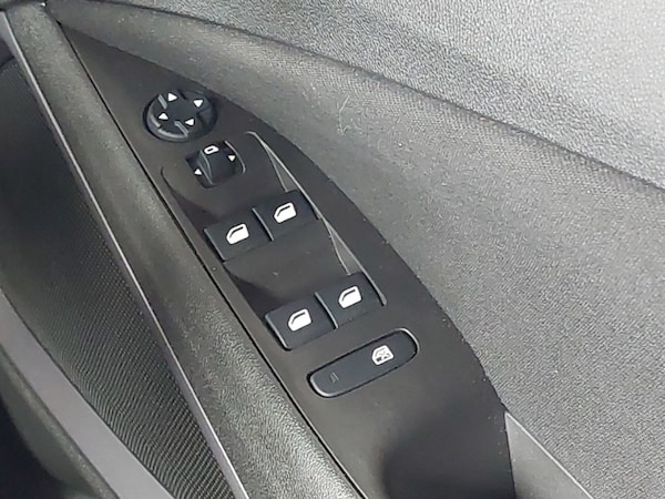 Used Vauxhall Crossland 2022 for sale - 76233163: Photo 10