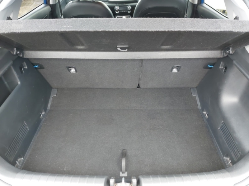 Used Kia Stonic 2022 for sale - 76727047: Photo 8