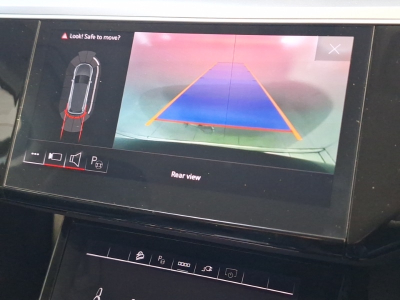 Used Audi e-tron 2021 for sale - 77923452: Photo 10