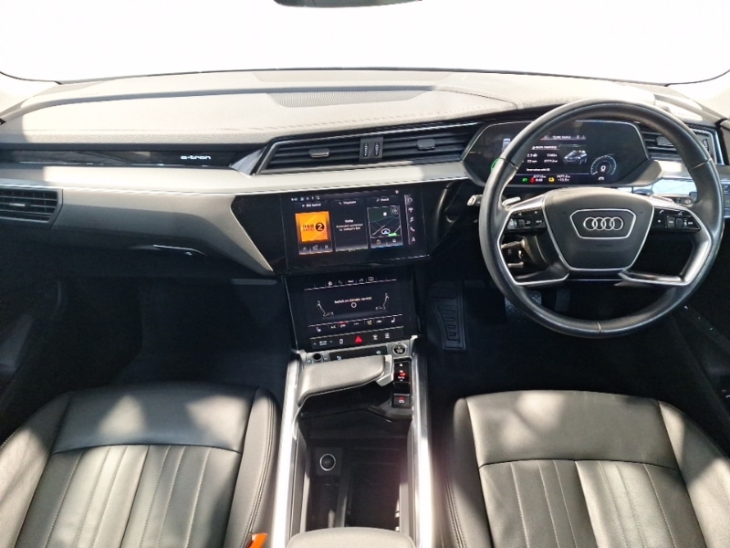 Used Audi e-tron 2021 for sale - 77923452: Photo 2