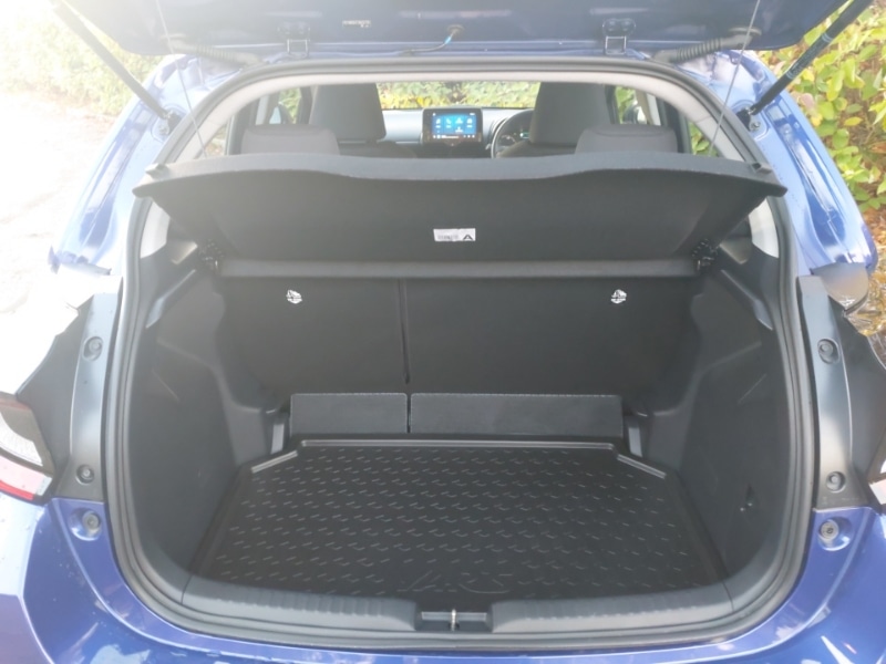 Used Toyota Yaris 2024 for sale - 76700351: Photo 8