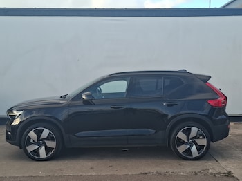 Used Volvo XC40 2023 for sale - 76305915: Photo