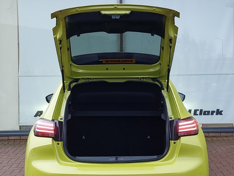 Used Peugeot 208 2024 for sale - 77433989: Photo 8