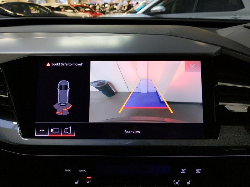 Used Audi Q4 e-tron 2023 for sale - 77051837: Photo 10