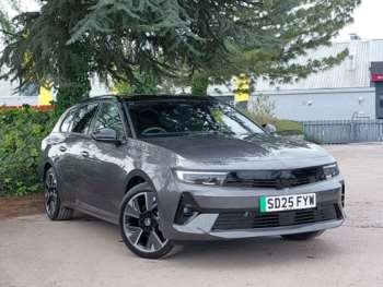 2025 - 115kW Ultimate 54kWh 5dr Auto