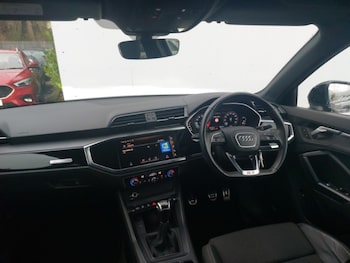 Used Audi Q3 2021 for sale - 76970903: Photo