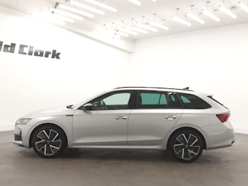 Used Skoda Octavia 2025 for sale - 78603869: Photo