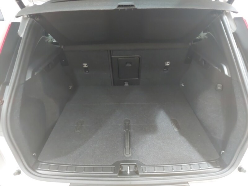 Used Volvo XC40 2024 for sale - 76786036: Photo 8