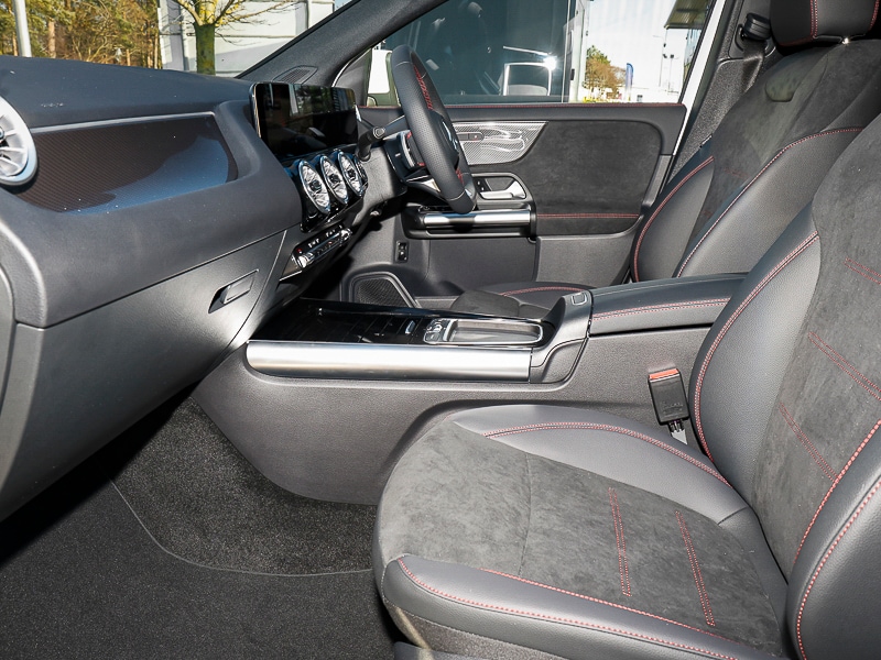 Used Mercedes-Benz GLA 2025 for sale - 77782759: Photo 2