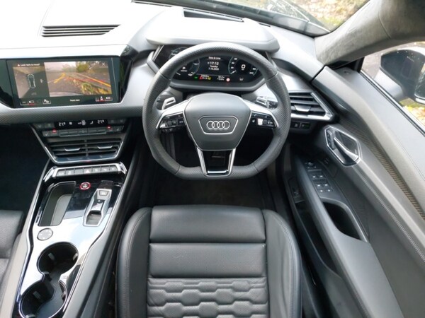 Used Audi e-tron GT 2023 for sale - 76269342: Photo 7
