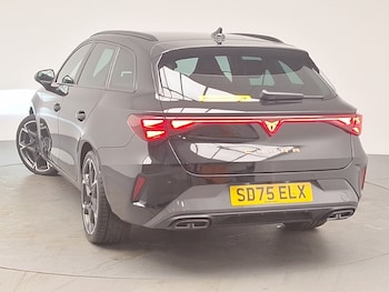 Used Cupra Leon 2025 for sale - 76915777: Photo