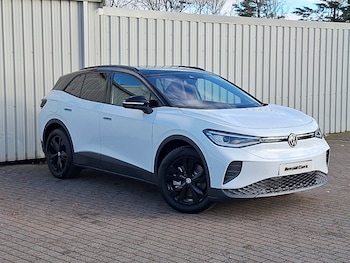 2025 - 210kW Black Edition Pro 77kWh 5dr Auto